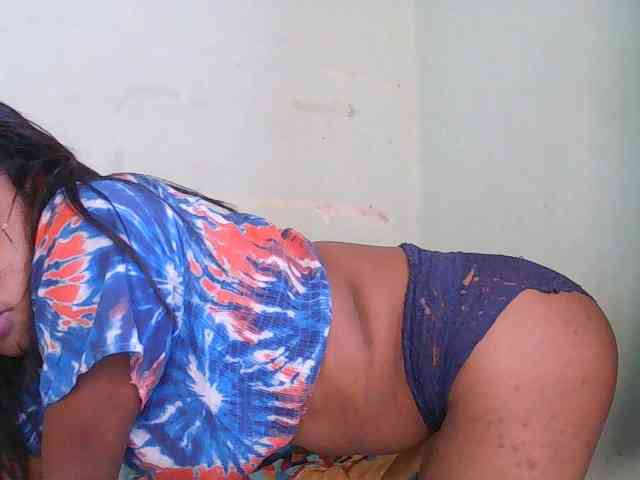 TriciaBella webcam