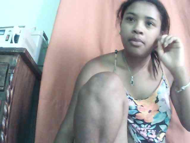 TriciaBella webcam