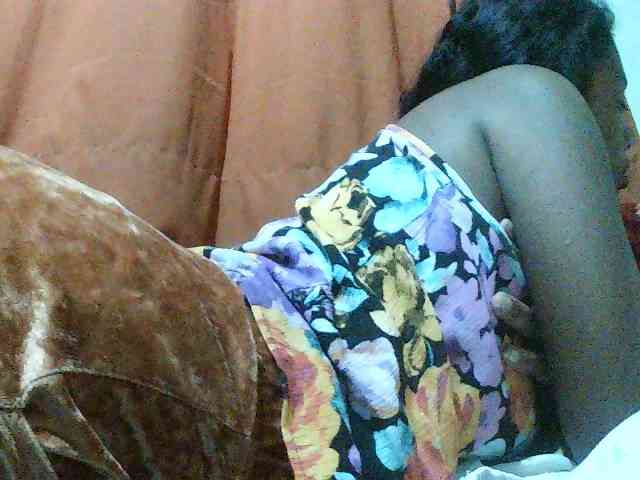TriciaBella webcam