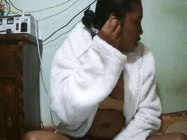 TriciaBella webcam