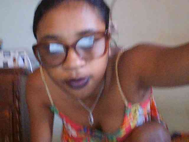 TriciaBella webcam