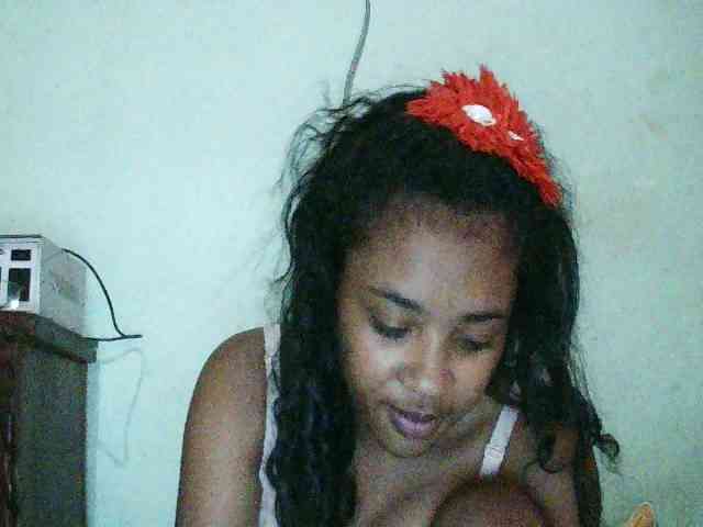 TriciaBella webcam