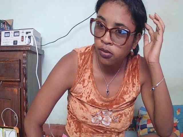 TriciaBella webcam