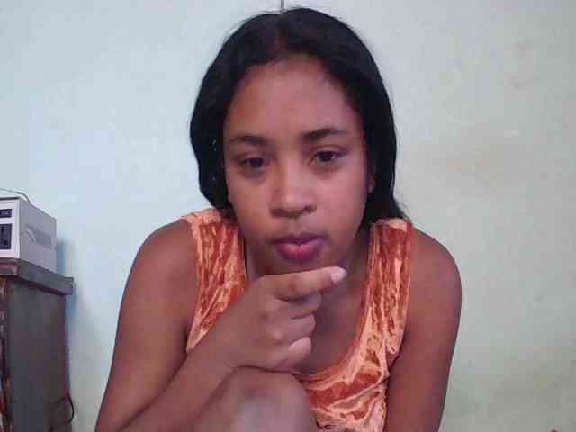 TriciaBella webcam