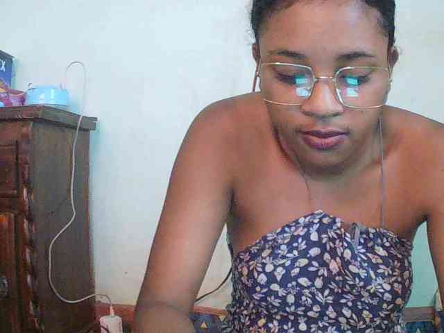 Modèle: TriciaBella