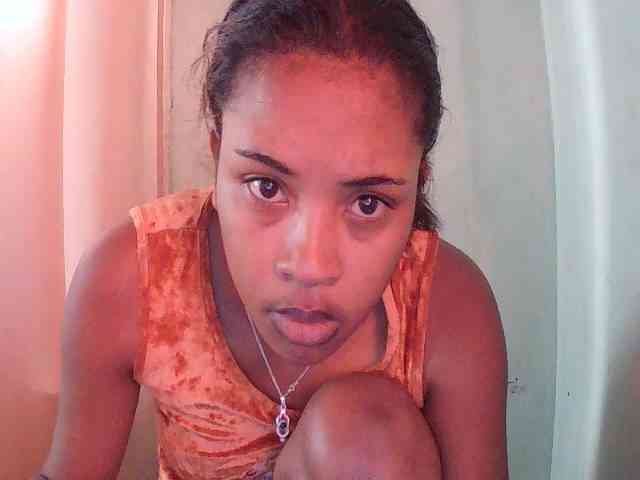 TriciaBella webcam
