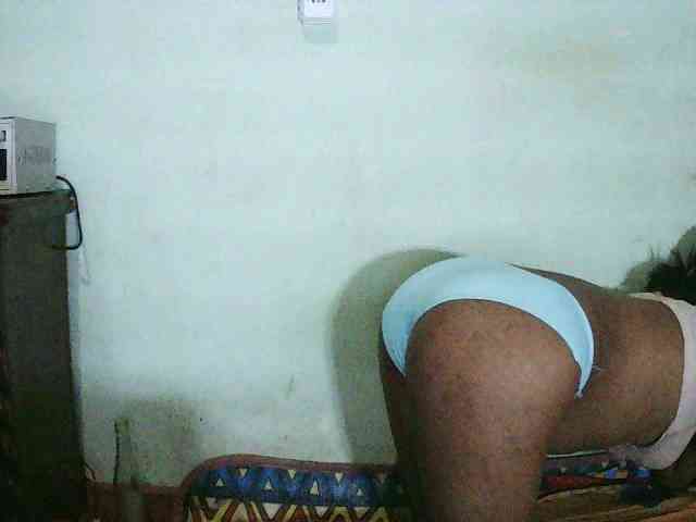 TriciaBella webcam