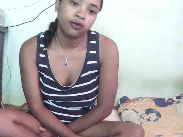 TriciaBella webcam