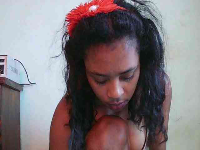 TriciaBella webcam