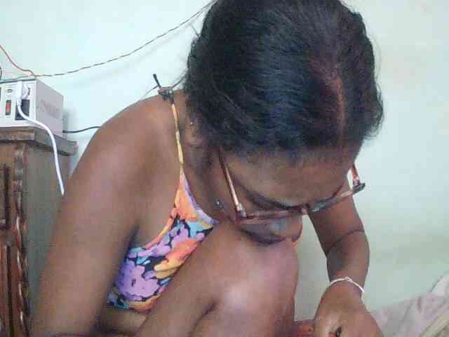 TriciaBella webcam