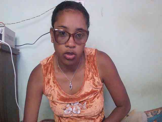 TriciaBella webcam