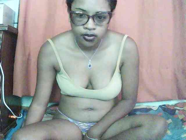 Modèle: TriciaBella