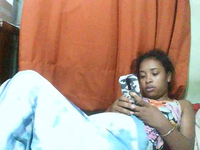 TriciaBella webcam