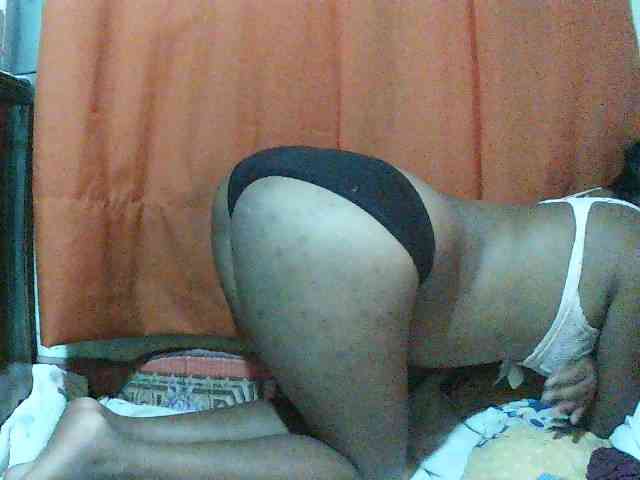 TriciaBella webcam