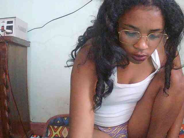 Modèle: TriciaBella