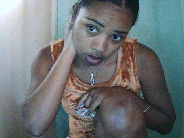 TriciaBella webcam