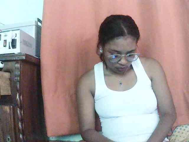 TriciaBella webcam