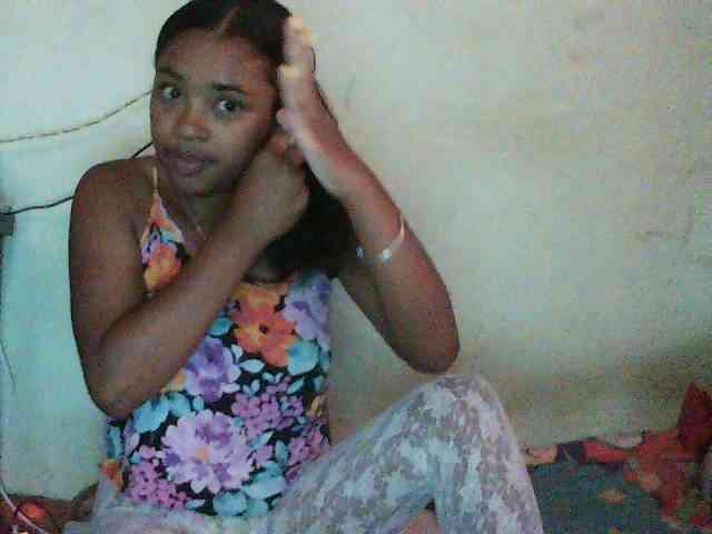 TriciaBella webcam