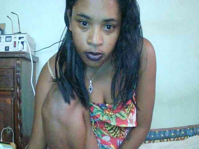 TriciaBella webcam