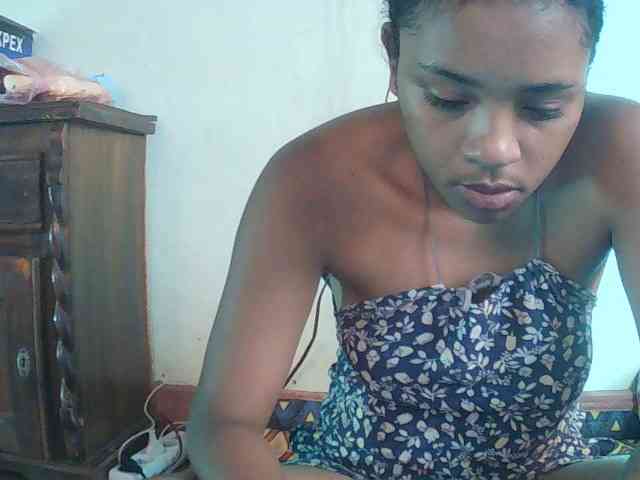 Modèle: TriciaBella