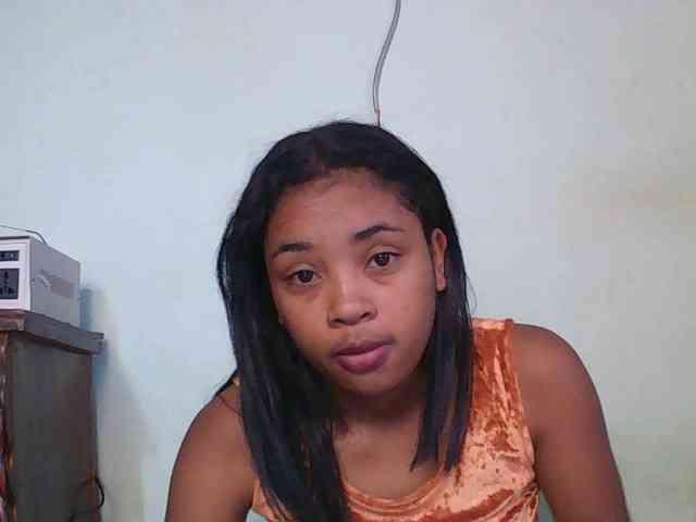 TriciaBella webcam