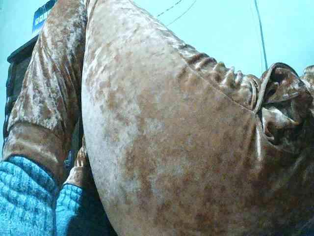 TriciaBella webcam