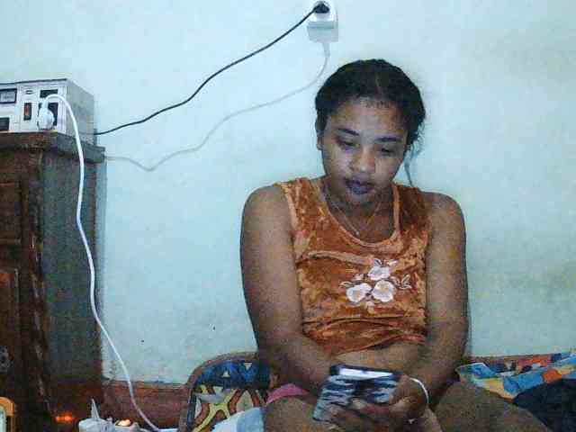 TriciaBella webcam