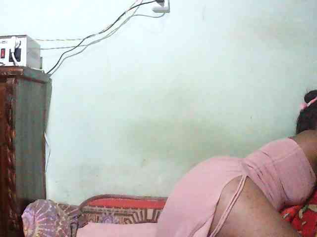TriciaBella webcam