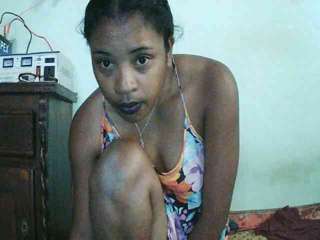 TriciaBella webcam