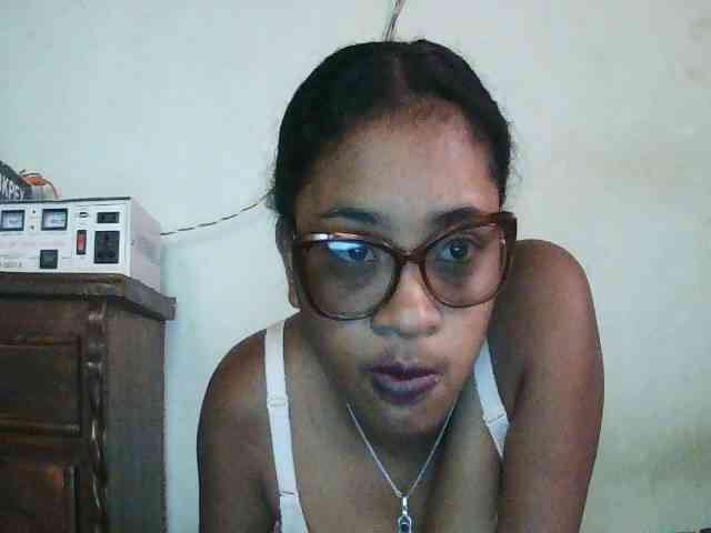 TriciaBella webcam