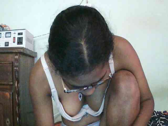 TriciaBella webcam