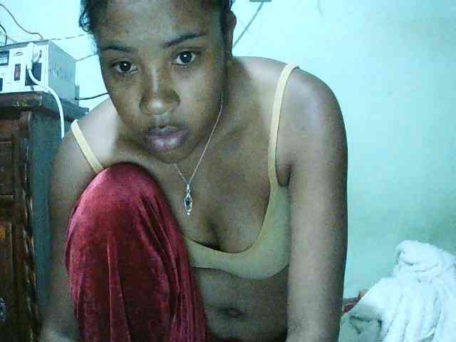 TriciaBella webcam
