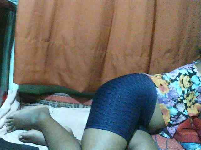 TriciaBella webcam
