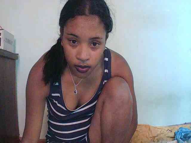 TriciaBella webcam