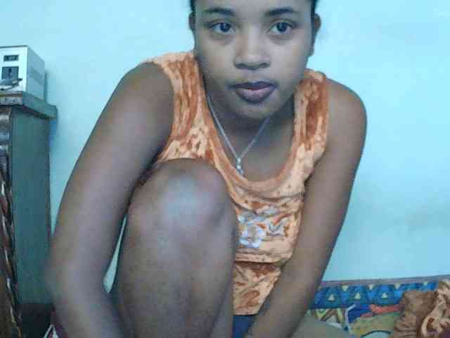 TriciaBella webcam