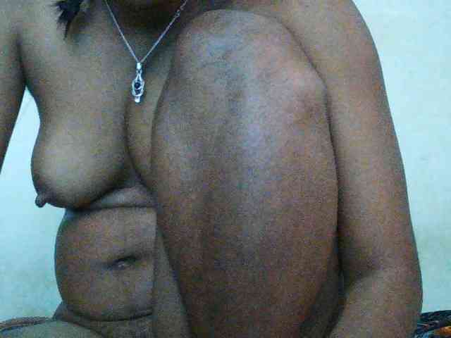 TriciaBella webcam