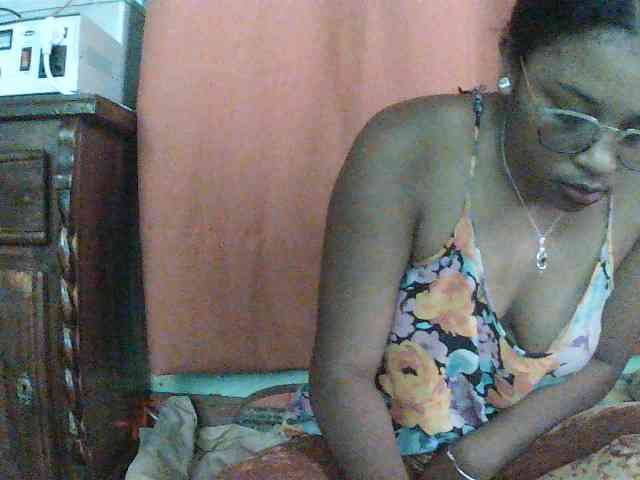 TriciaBella webcam
