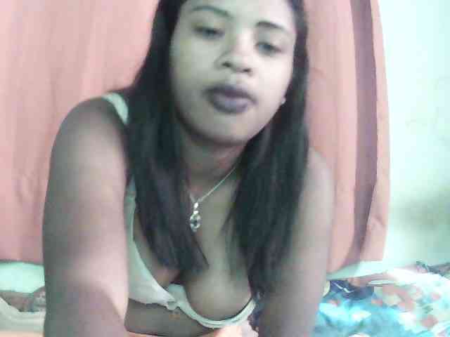 TriciaBella webcam