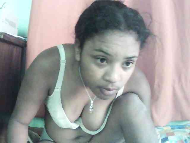 TriciaBella webcam