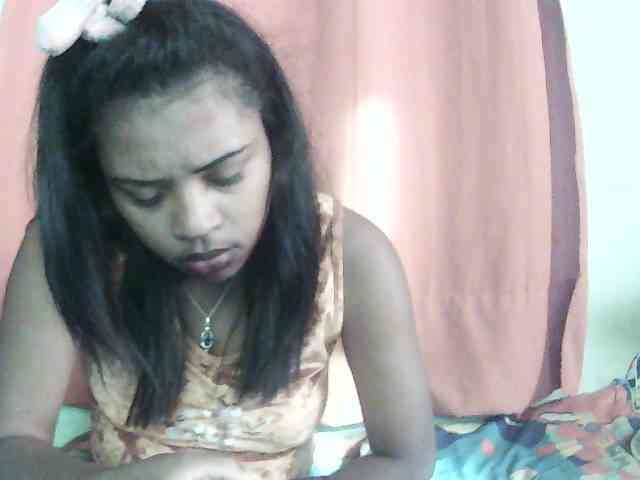 TriciaBella webcam