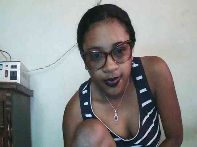 TriciaBella webcam