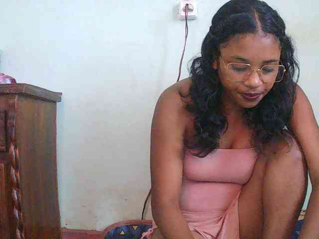 Modèle: TriciaBella