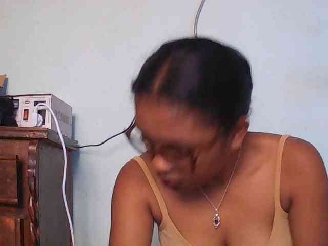 TriciaBella webcam