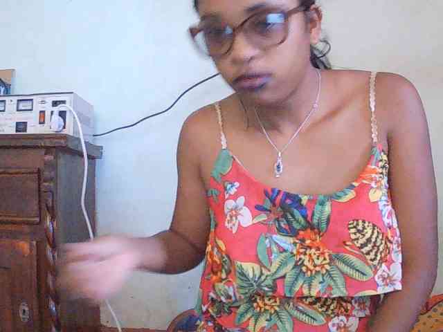 TriciaBella webcam