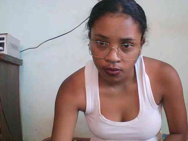 TriciaBella webcam