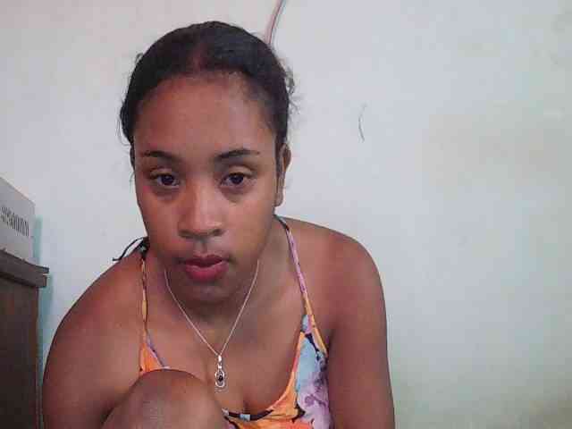 TriciaBella webcam