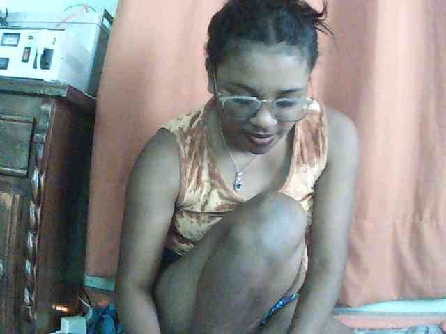 TriciaBella webcam