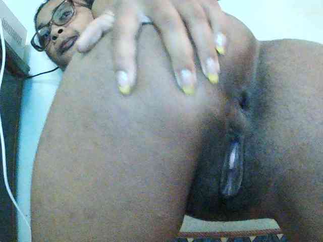 TriciaBella webcam