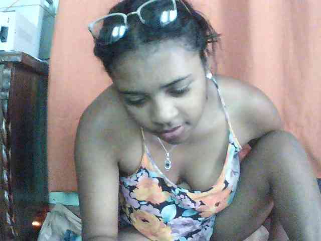 TriciaBella webcam
