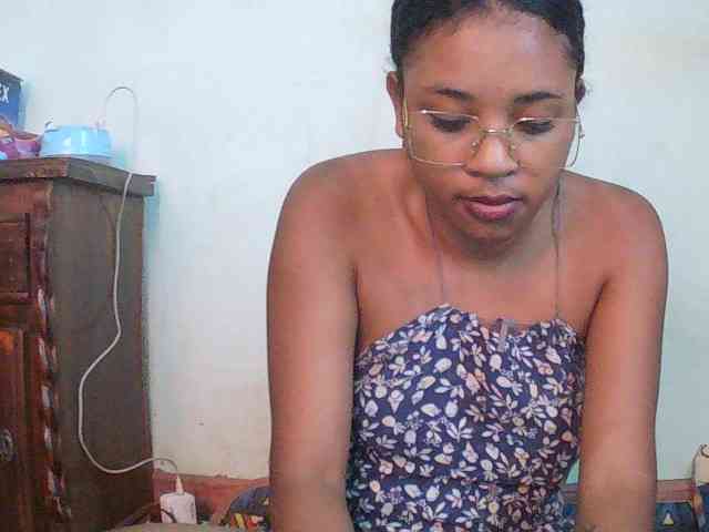 Modèle: TriciaBella